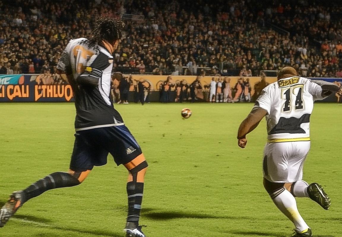 巴西国际VS卡利美州：南美焦点之战荣耀对决(图2)